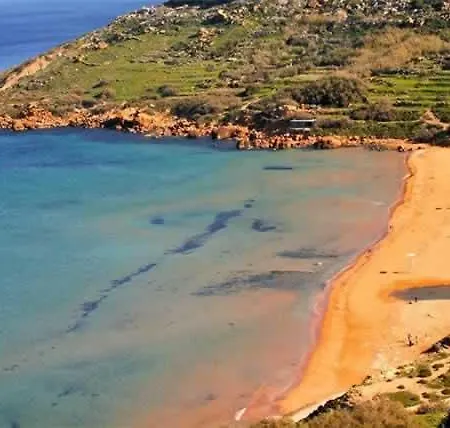 Ix Xaluppa J6 Appartement Għajnsielem