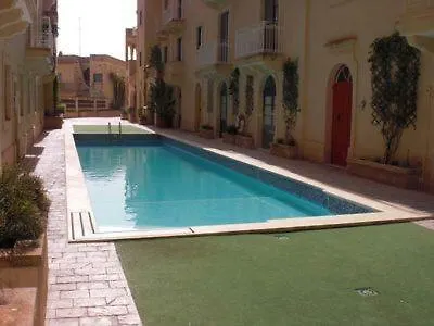 Ix Xaluppa J6 Appartement Għajnsielem